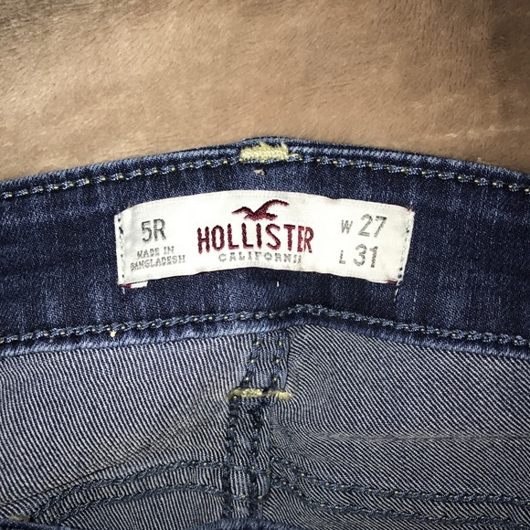 Hollister darkwash skinny jeans! - Picture 3 of 3